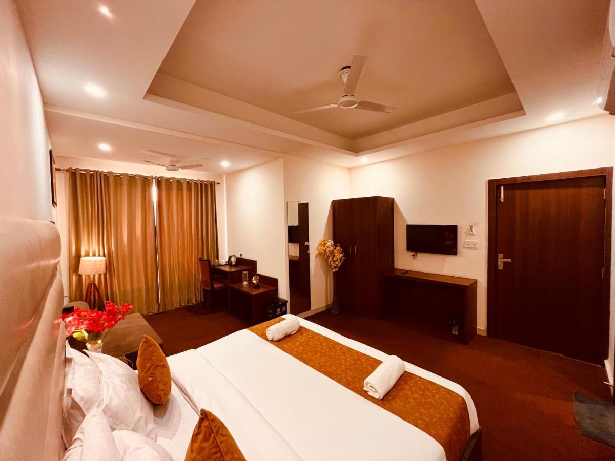 Hotel The Pacific Grand, Haridwār Dış mekan fotoğraf