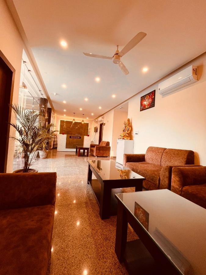 Hotel The Pacific Grand, Haridwār Dış mekan fotoğraf