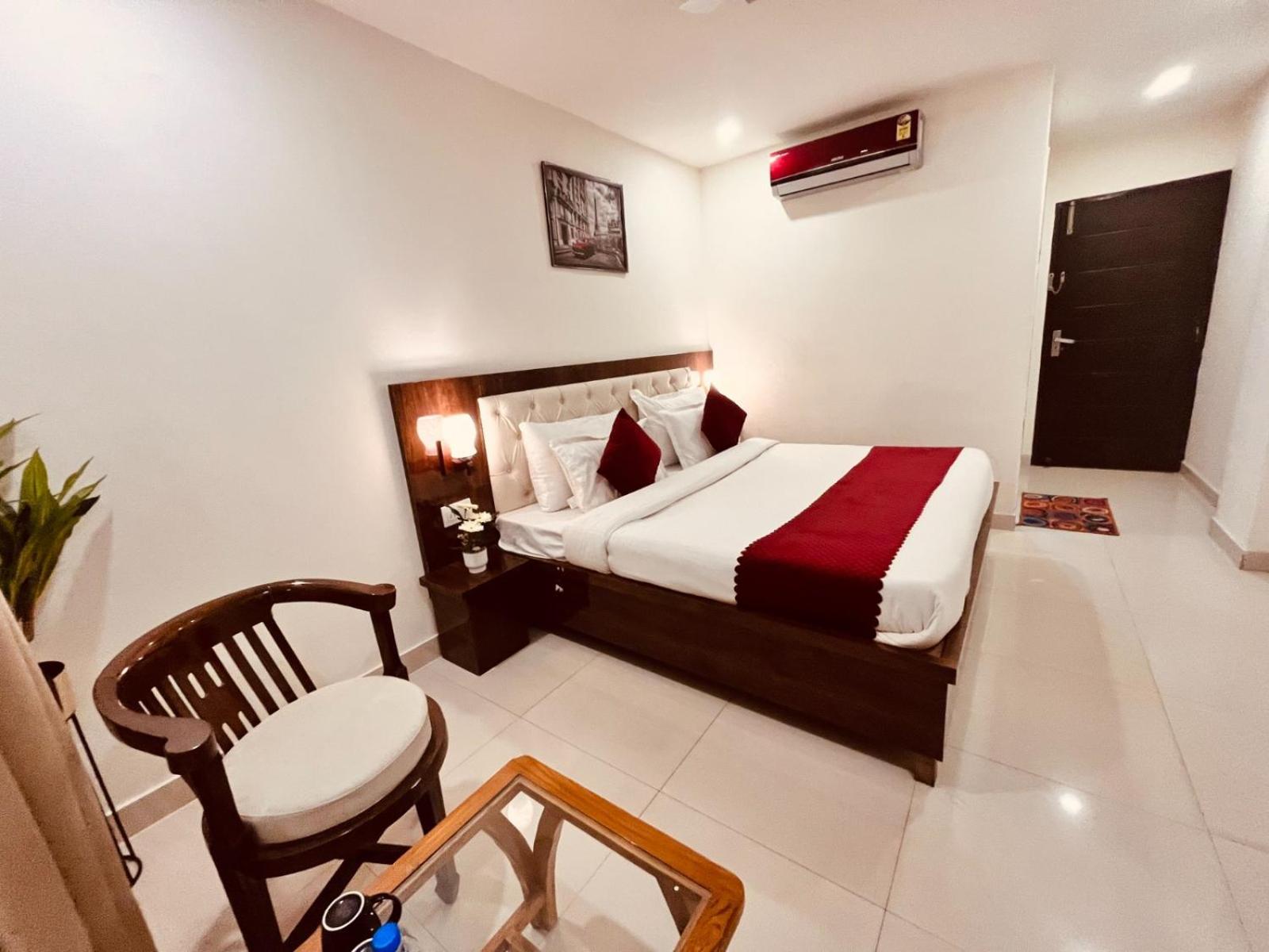 Hotel The Pacific Grand, Haridwār Dış mekan fotoğraf